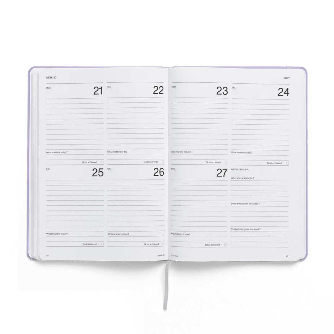 WEEKLY PLANNER 2025 - fliederfarbiger  Wochenplaner - Hardcover A5 | Karst Stone Paper