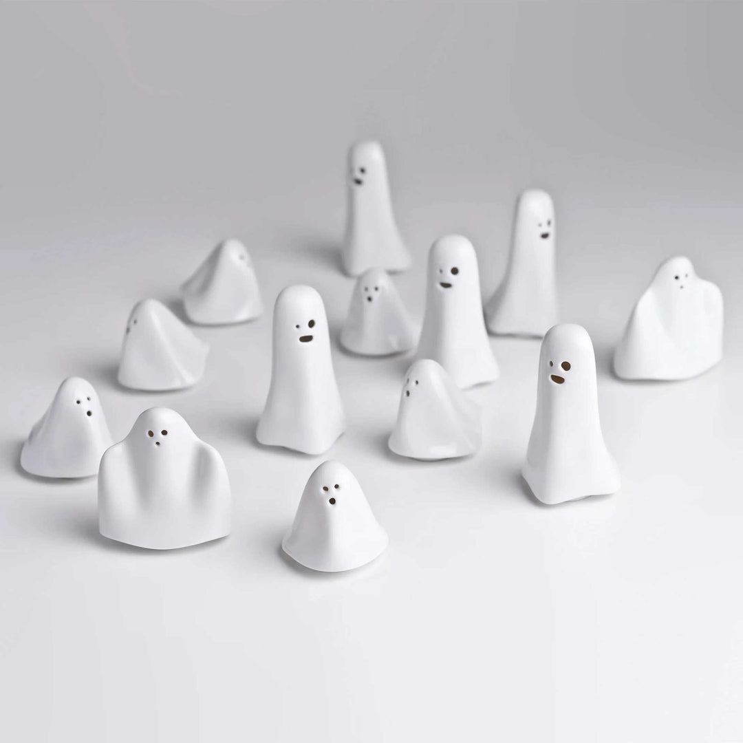 BOOH! | Three little porcelain GHOSTS | white SALT, PEPPER & SPICE SHAKER | Holaria