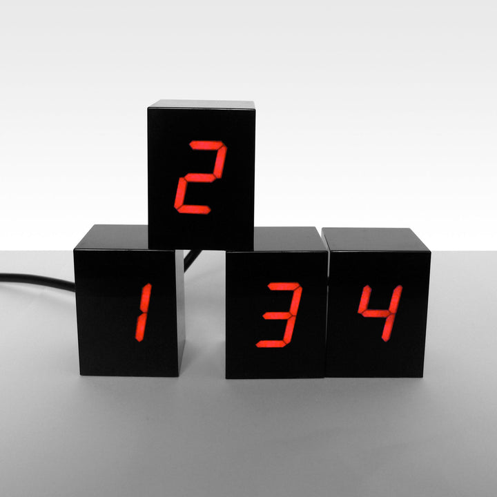 NUMBERS LED ALARM CLOCK - Digitaler Wecker | Jonas Damon | Areaware