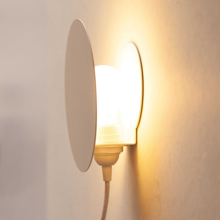 ECLIPSE - magnetic wall lamp | Groovy Magnets