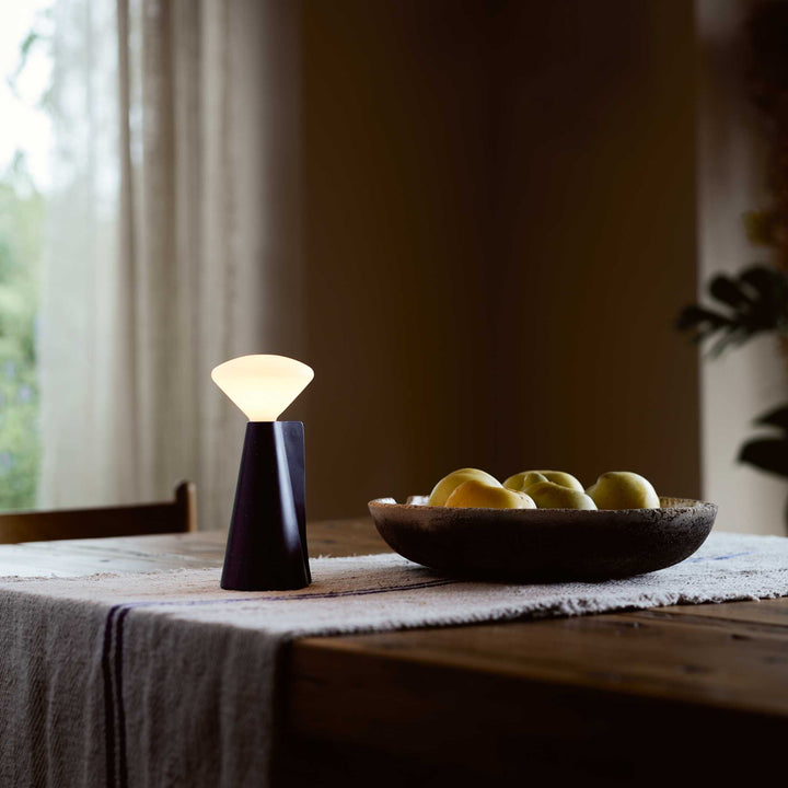 MANTLE - portable lamp - table lamp | tala