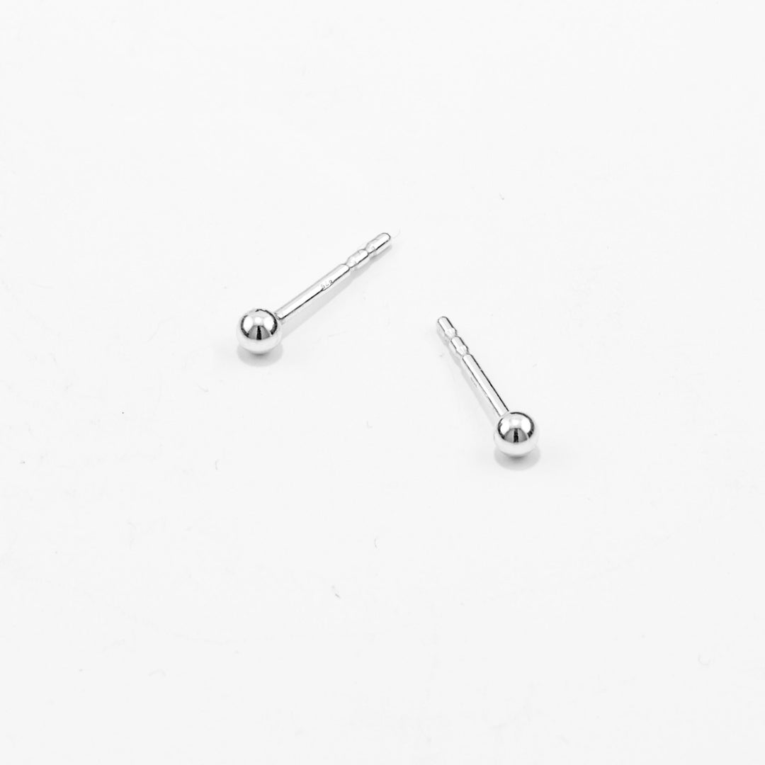 FINE SPHERE | high gloss EAR STUDS Sterling Silver 925 | D=2,5 mm | Jonathan Radetz