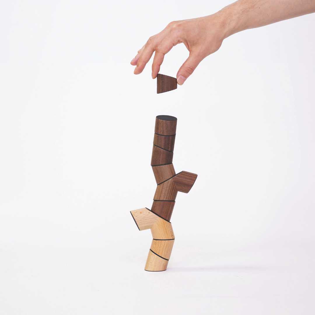 LOGGOS - Stacking game made of wood | Frechling