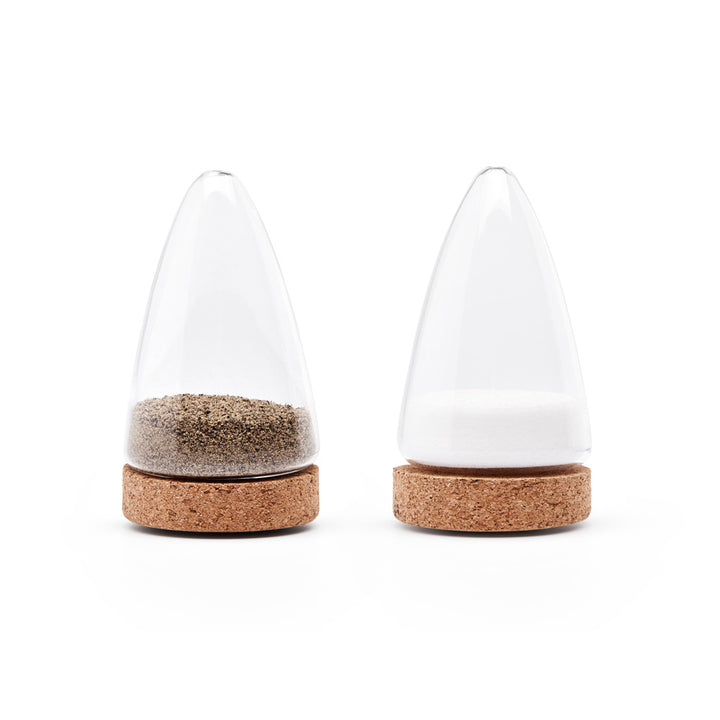 Salt and pepper dispenser set - BOEIEN - 2-piece | Puik